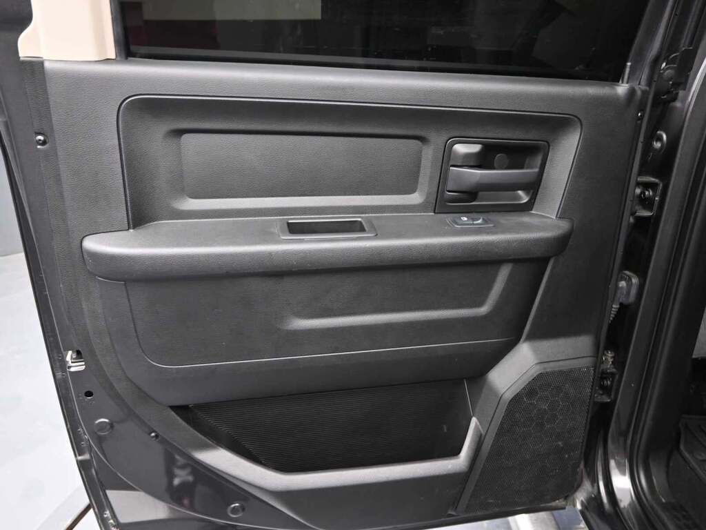 2018 Ram 2500 Tradesman Crew Cab 4x4 6'4" Box