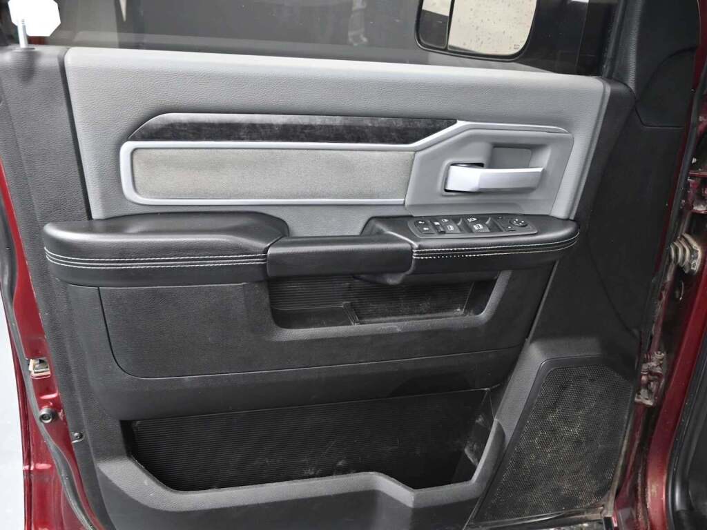 2022 Ram 2500 Big Horn Crew Cab 4x4 6'4" Box