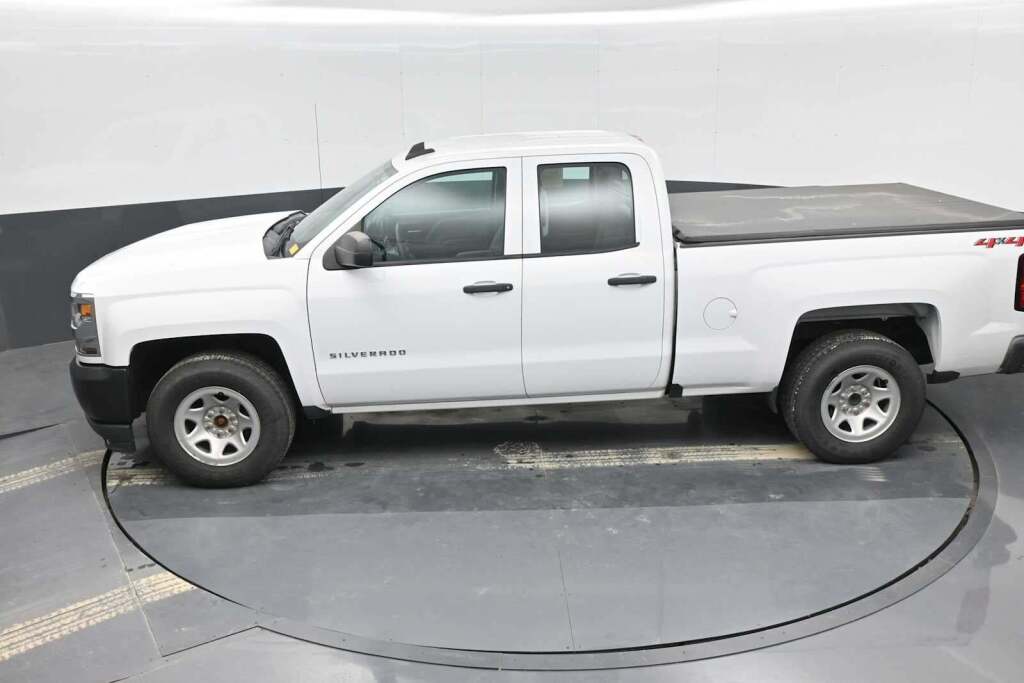 2018 Chevrolet Silverado 1500 WT