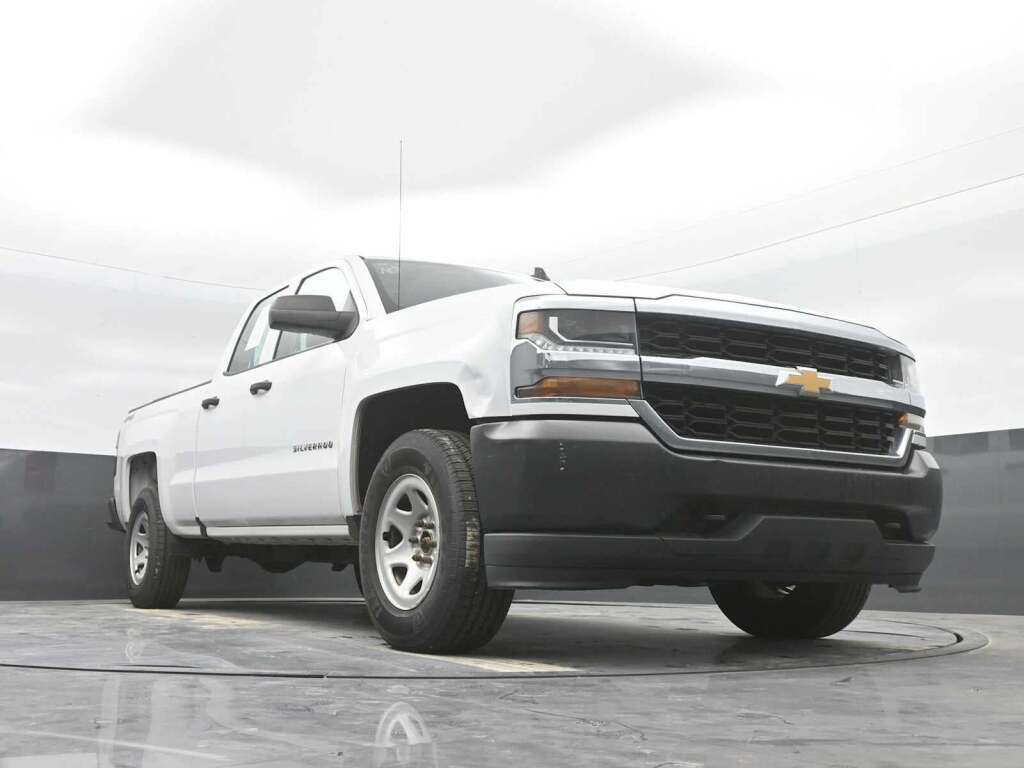 2018 Chevrolet Silverado 1500 WT
