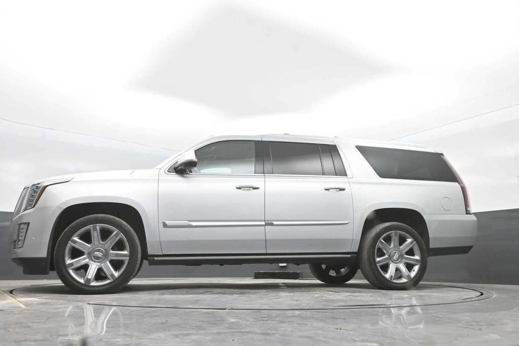 2018 Cadillac Escalade ESV Premium Luxury