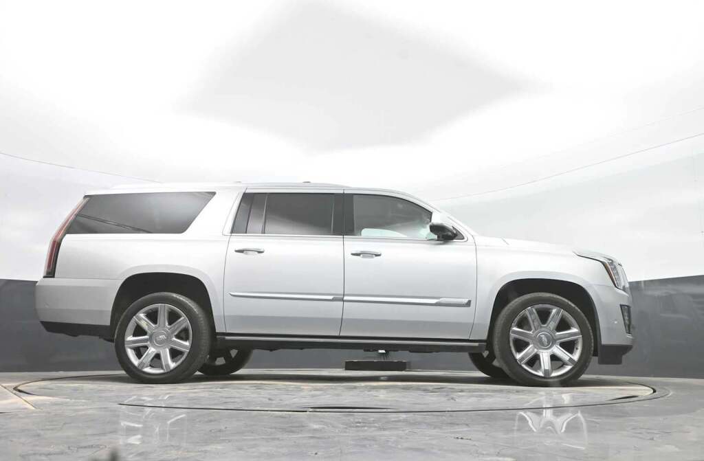 2018 Cadillac Escalade ESV Premium Luxury