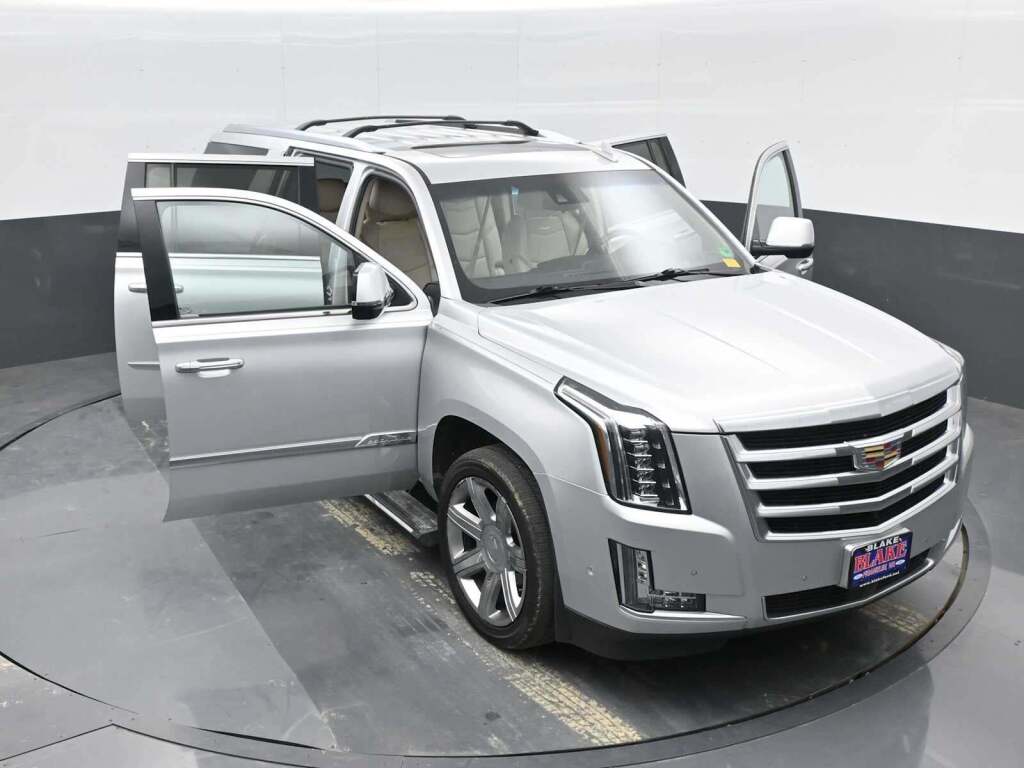 2018 Cadillac Escalade ESV Premium Luxury