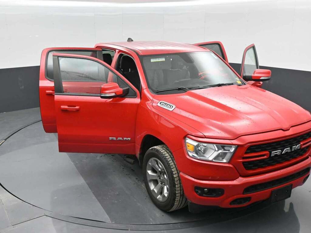 2022 Ram 1500 Big Horn Crew Cab 4x4 5'7" Box