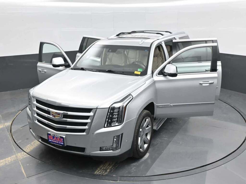 2018 Cadillac Escalade ESV Premium Luxury