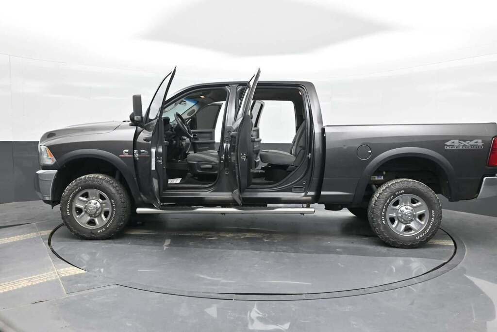 2018 Ram 2500 Tradesman Crew Cab 4x4 6'4" Box