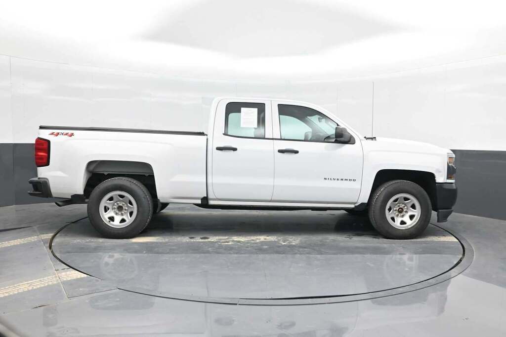 2018 Chevrolet Silverado 1500 WT