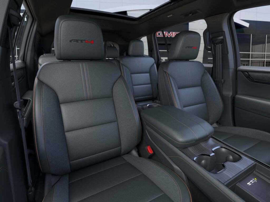 2026 GMC Acadia AWD AT4