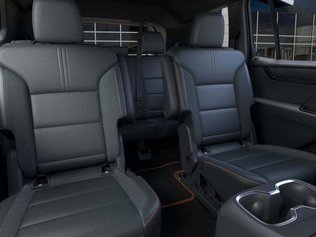 2026 GMC Acadia AWD AT4