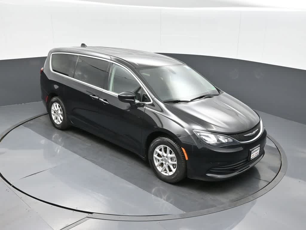 2017 Chrysler Pacifica Touring