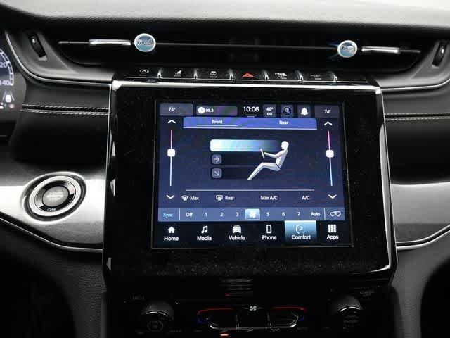 2023 Jeep Grand Cherokee L Laredo 4x4