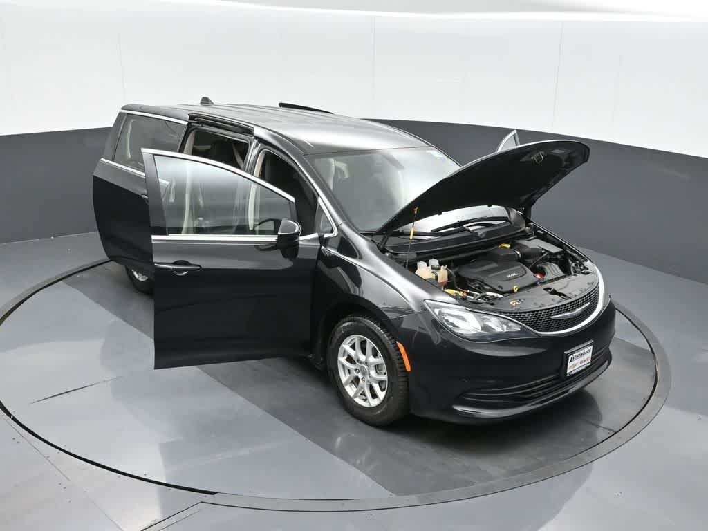 2017 Chrysler Pacifica Touring