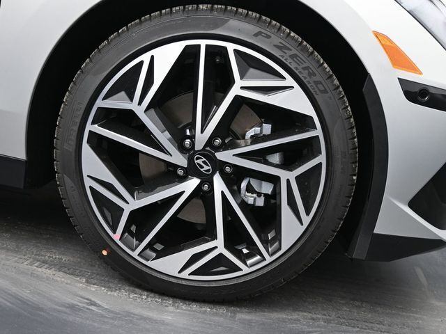 2025 Hyundai IONIQ 6 Limited