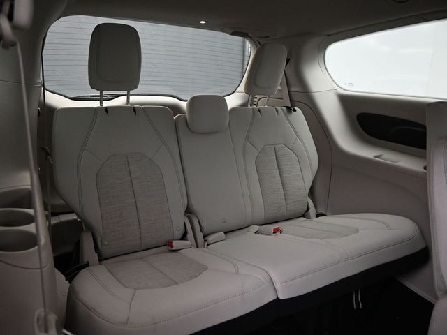 2017 Chrysler Pacifica Hybrid Touring Plus