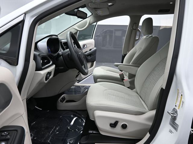 2017 Chrysler Pacifica Hybrid Touring Plus