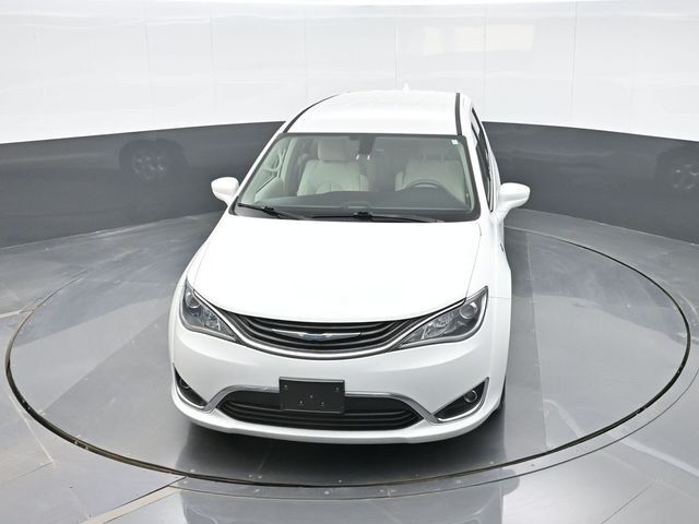 2017 Chrysler Pacifica Hybrid Touring Plus