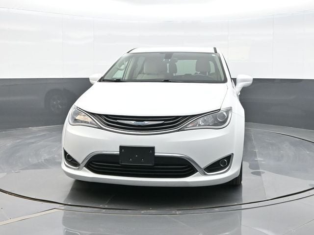2017 Chrysler Pacifica Hybrid Touring Plus