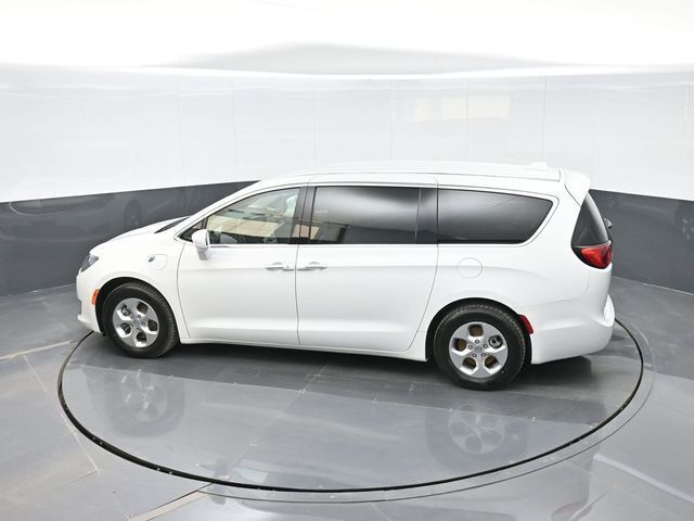 2017 Chrysler Pacifica Hybrid Touring Plus