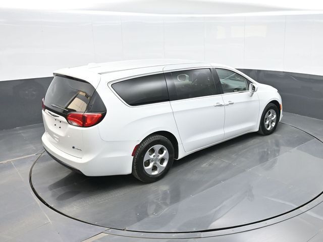 2017 Chrysler Pacifica Hybrid Touring Plus