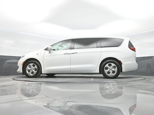 2017 Chrysler Pacifica Hybrid Touring Plus