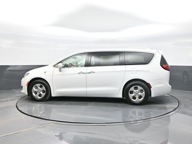2017 Chrysler Pacifica Hybrid Touring Plus