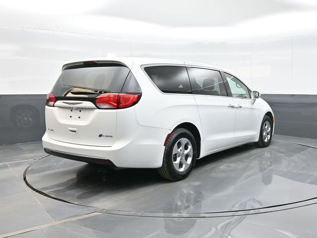 2017 Chrysler Pacifica Hybrid Touring Plus