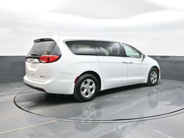 2017 Chrysler Pacifica Hybrid Touring Plus