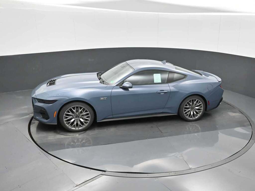 2025 Ford Mustang GT Premium Fastback