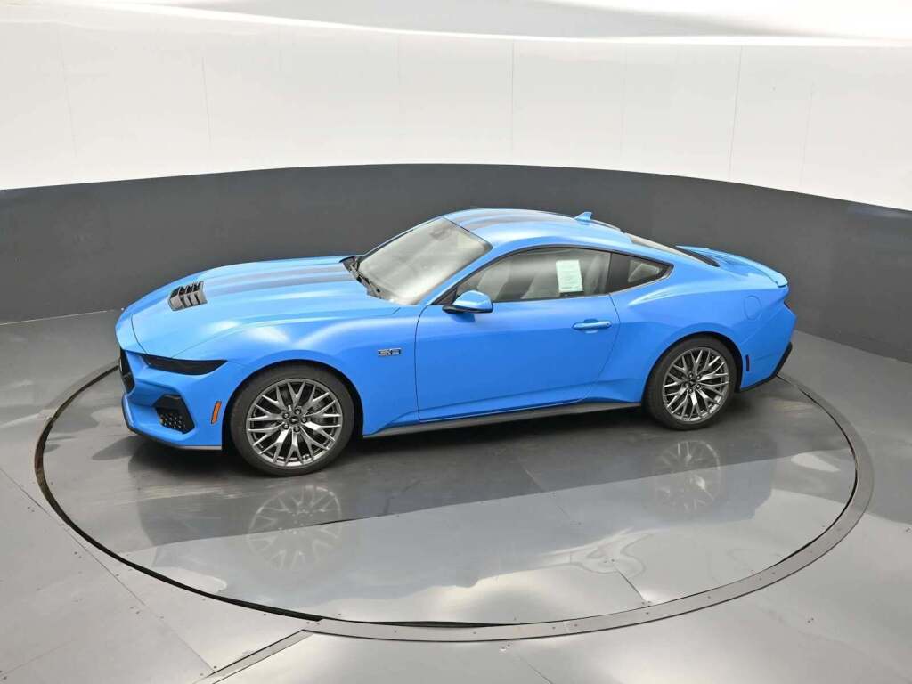 2025 Ford Mustang GT Premium Fastback