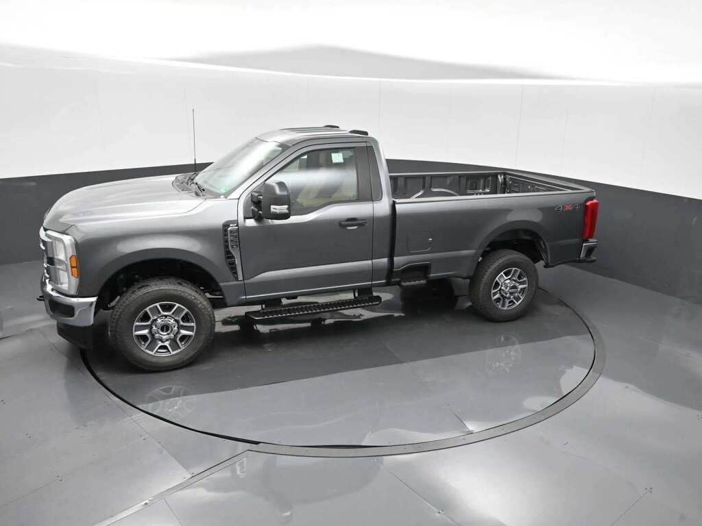 2025 Ford F-350 XLT