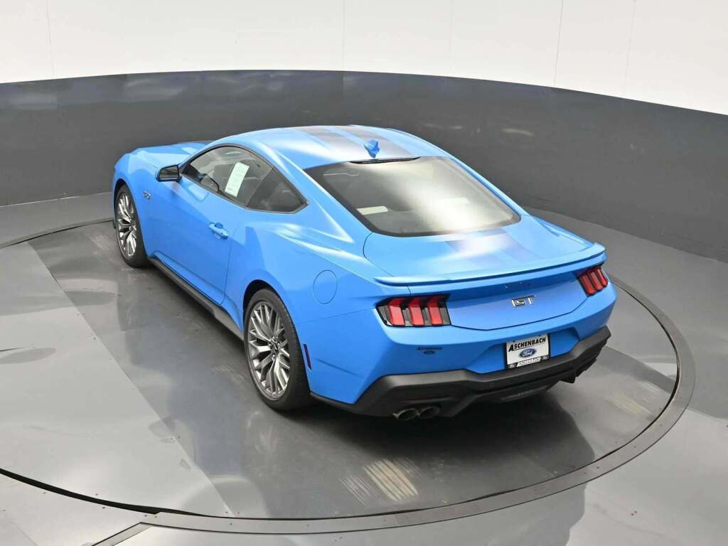 2025 Ford Mustang GT Premium Fastback