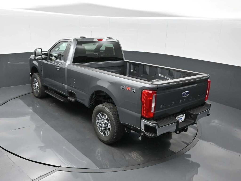 2025 Ford F-350 XLT