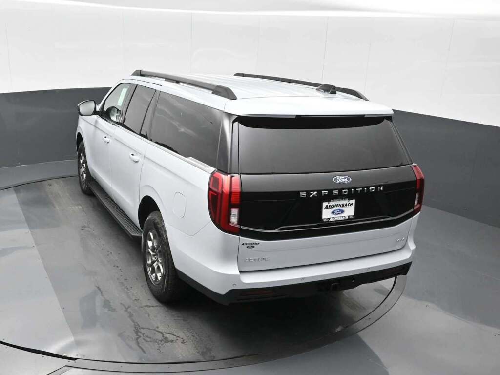 2025 Ford Expedition Active MAX