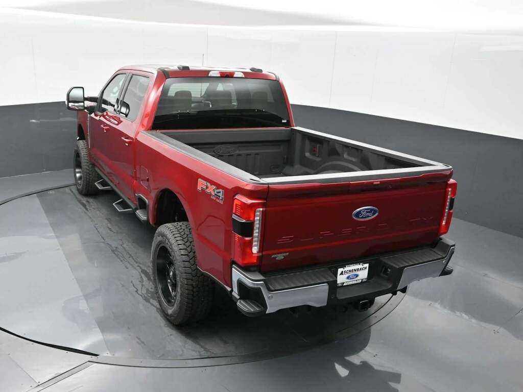 2025 Ford F-250 LARIAT
