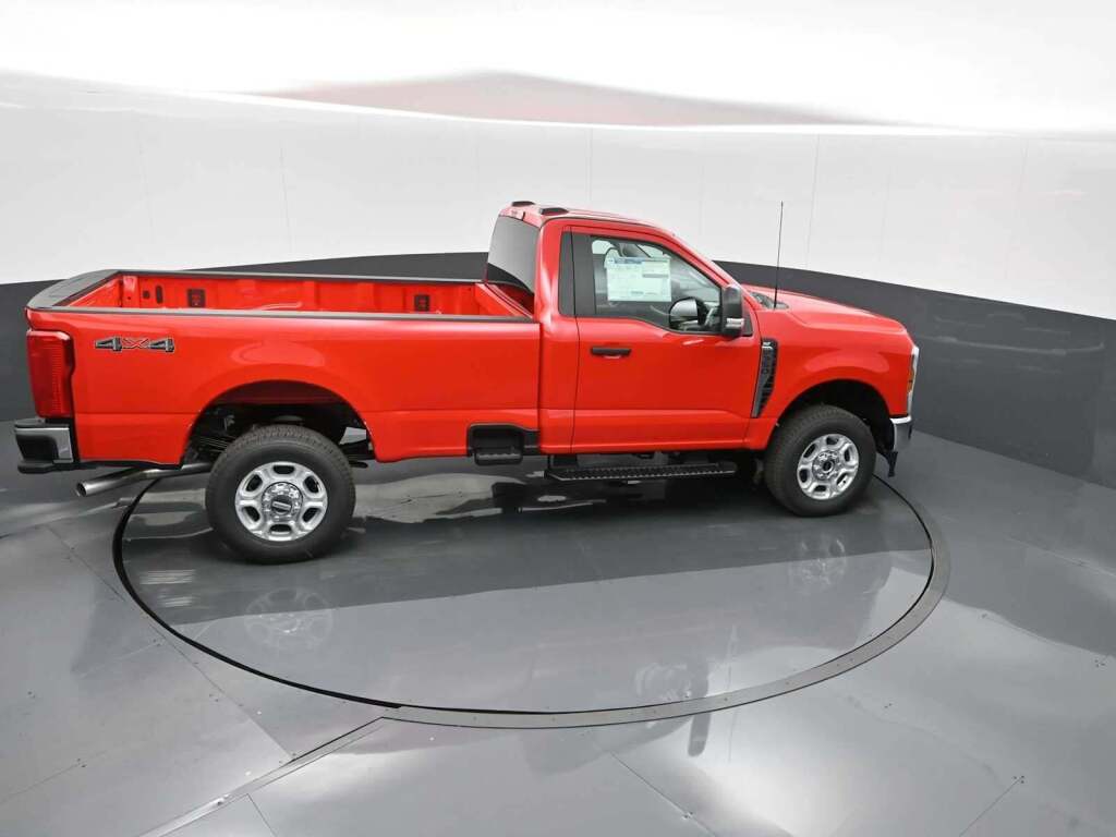 2025 Ford F-350 XLT