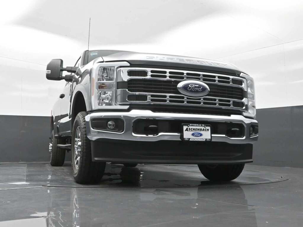 2025 Ford F-350 XLT