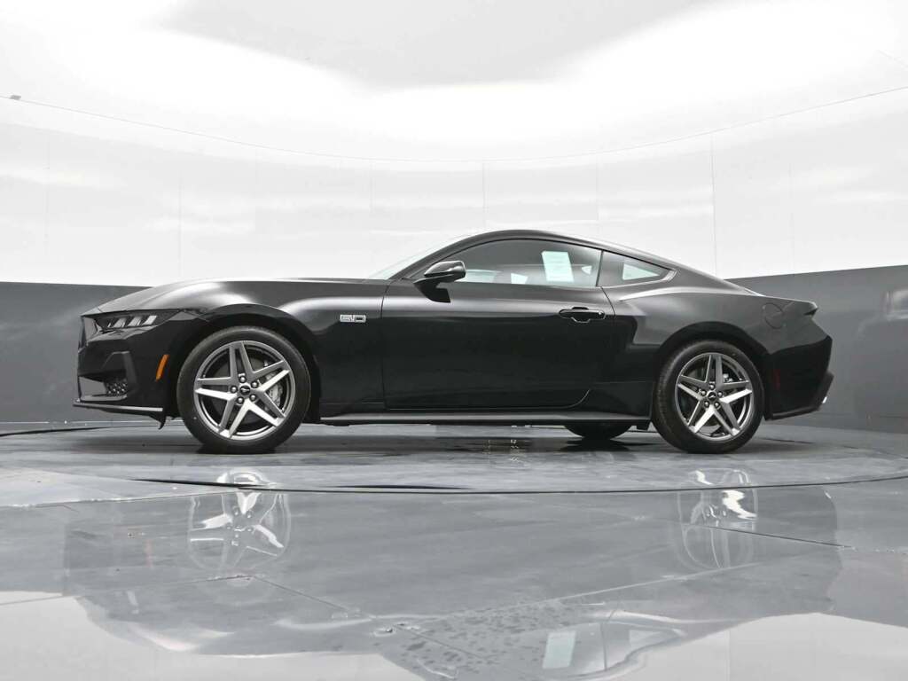 2025 Ford Mustang GT Fastback