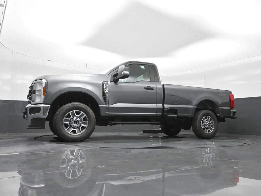 2025 Ford F-350 XLT