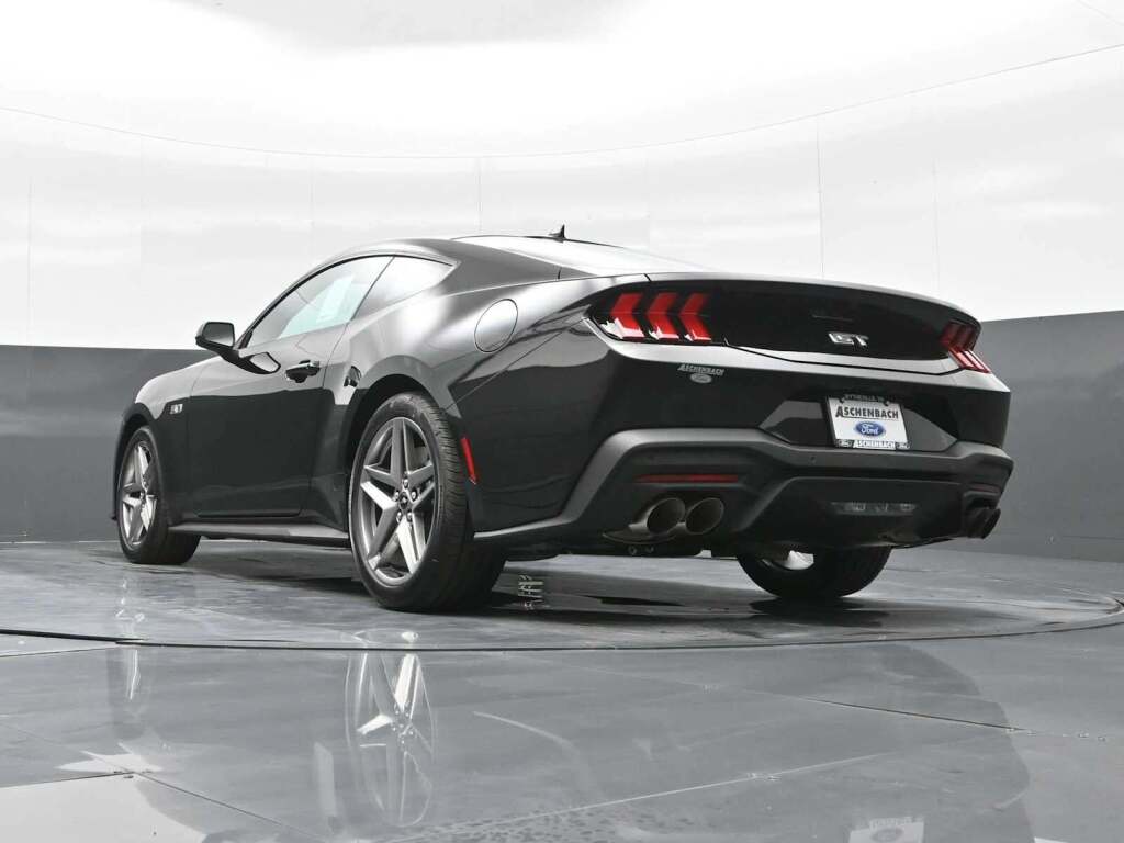 2025 Ford Mustang GT Fastback