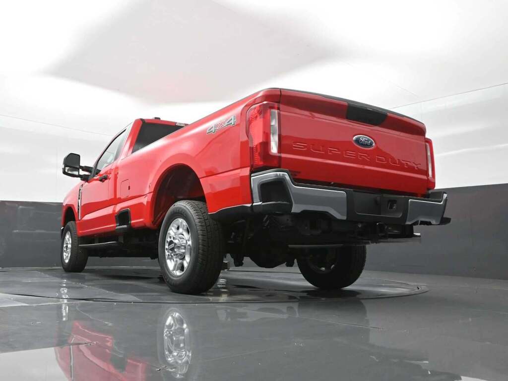 2025 Ford F-350 XLT