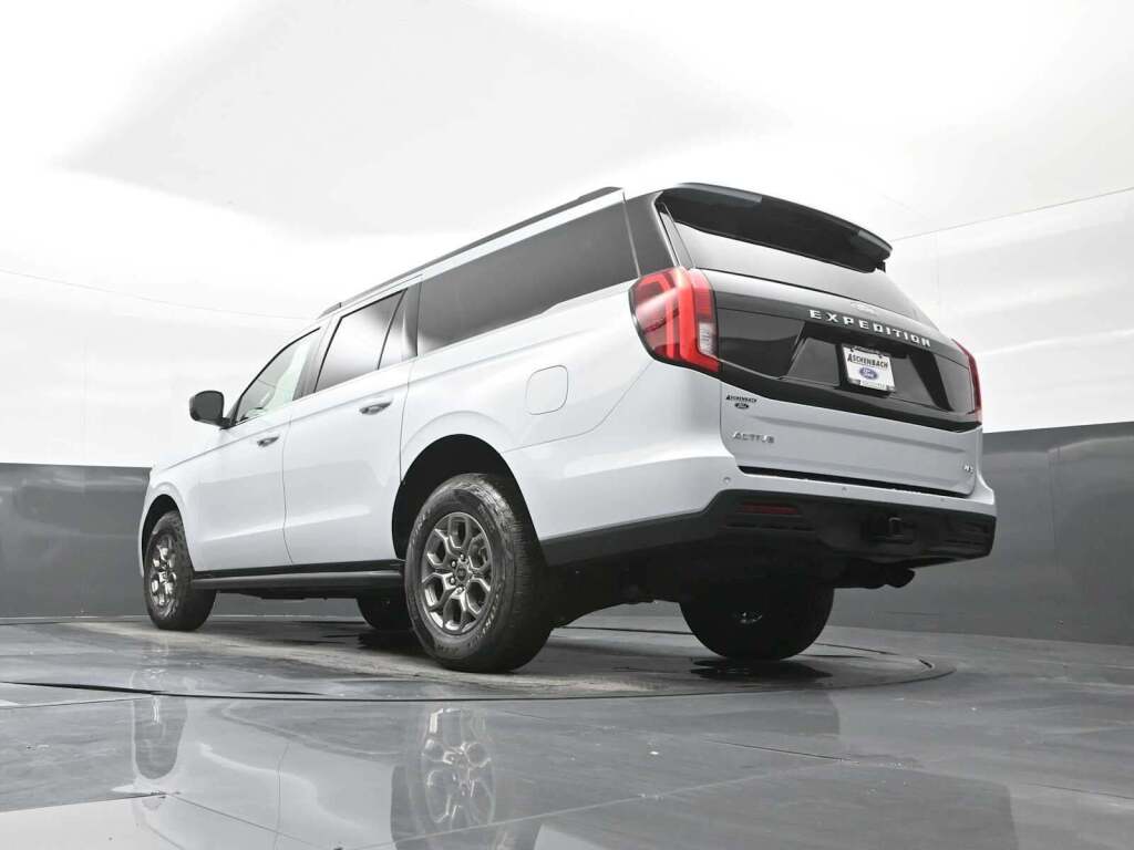 2025 Ford Expedition Active MAX