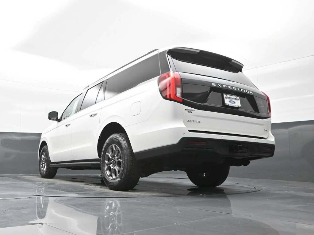2025 Ford Expedition Active MAX