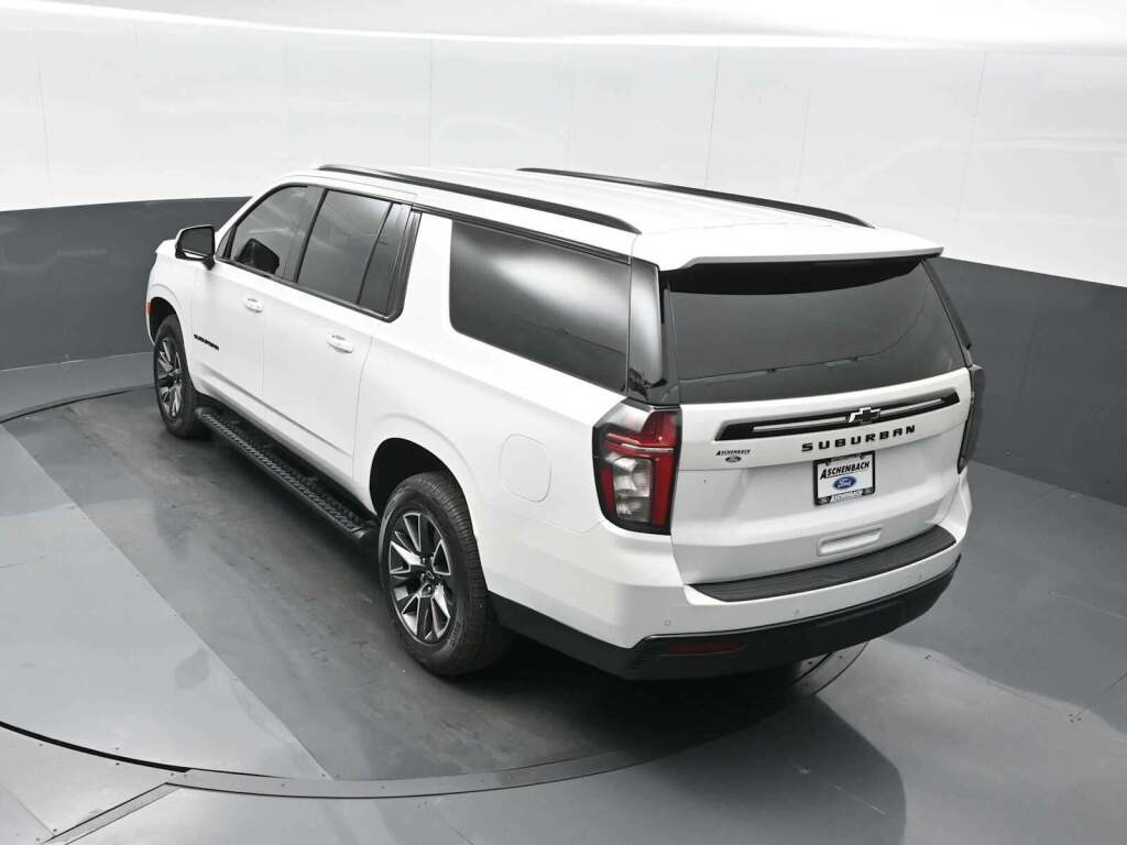 2023 Chevrolet Suburban Z71
