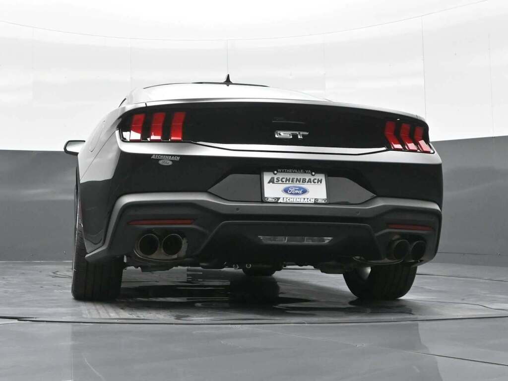 2025 Ford Mustang GT Fastback