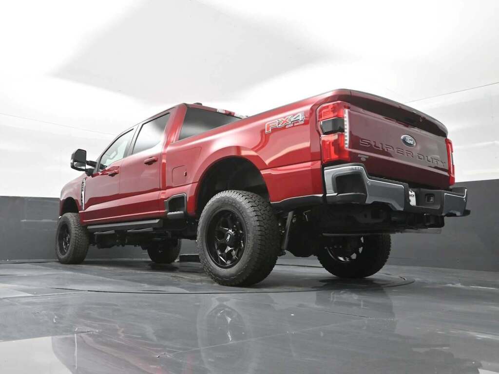 2025 Ford F-250 LARIAT