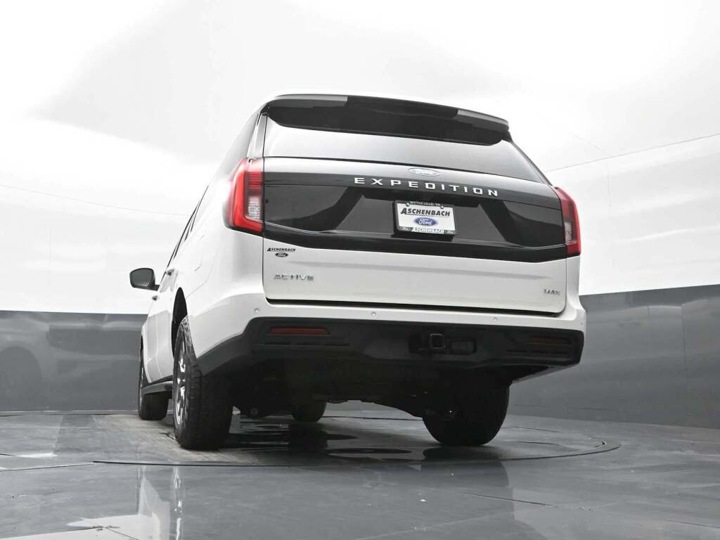 2025 Ford Expedition Active MAX
