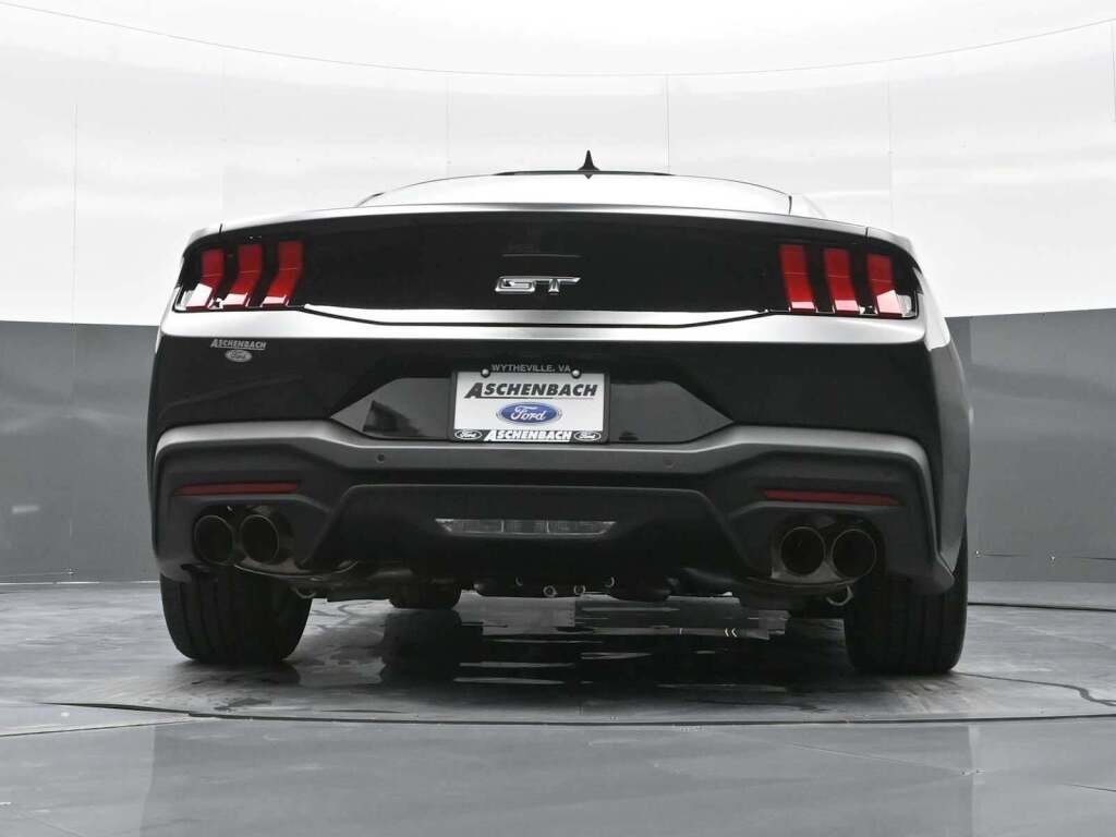 2025 Ford Mustang GT Fastback
