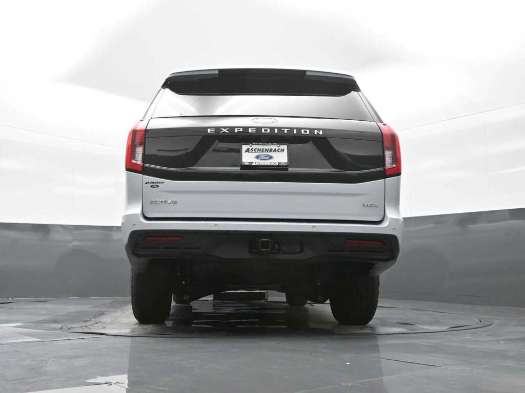 2025 Ford Expedition Active MAX