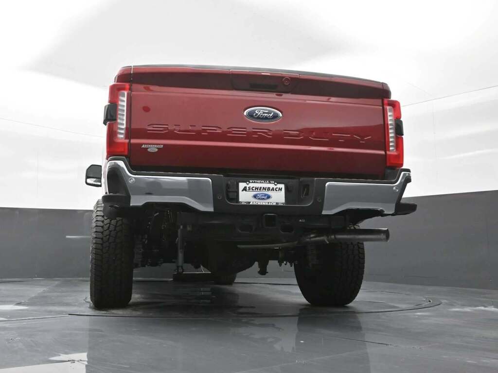 2025 Ford F-250 LARIAT