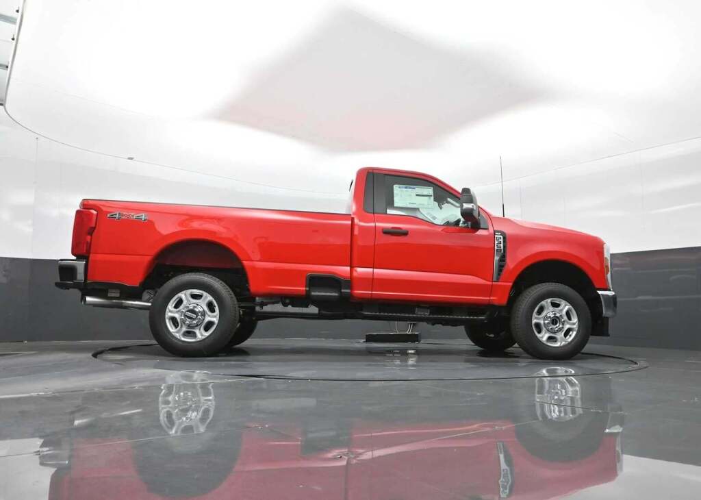 2025 Ford F-350 XLT